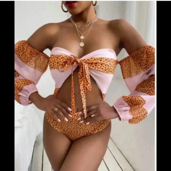 NWT Three Piece Pink Swim Suit Set - Picture 2 of 8